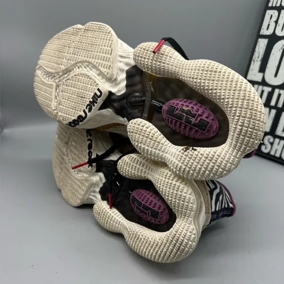 Nike Lebron 19 XIX Low Safari Basketball Shoes DM1058-200 Men's Size 8.5